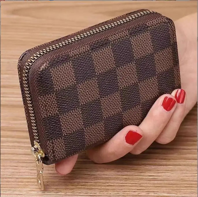 Designer Women Handbags 2025 French Women's Bag Pleated Miu Niche Trendy Handbag Crescent Bag Ins Single Shoulder Crossbody Bag
