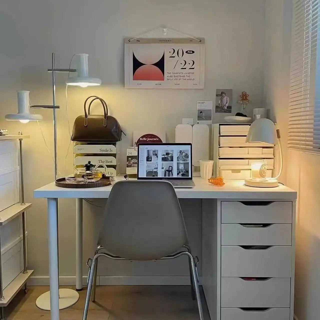 Integrated Cream-Style Study & Work Desk – Girls’ Room