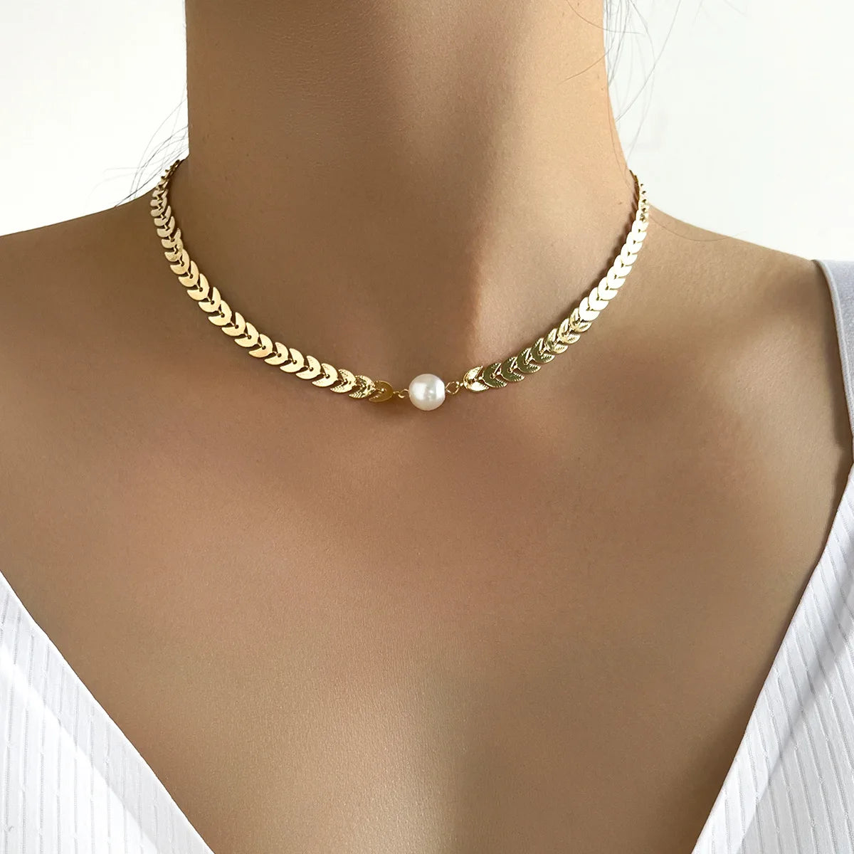 Pearl Beads Choker Necklace