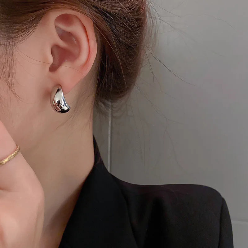 925 Silver Needle Geometric C-shaped Bean Earrings Metal Cool Style Earrings Simple and High End Earrings for Women