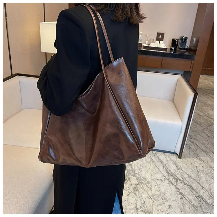 Women’s Fashion Tote Bag – Large Capacity Soft PU Leather Retro Shoulder & Crossbody Bucket Bag